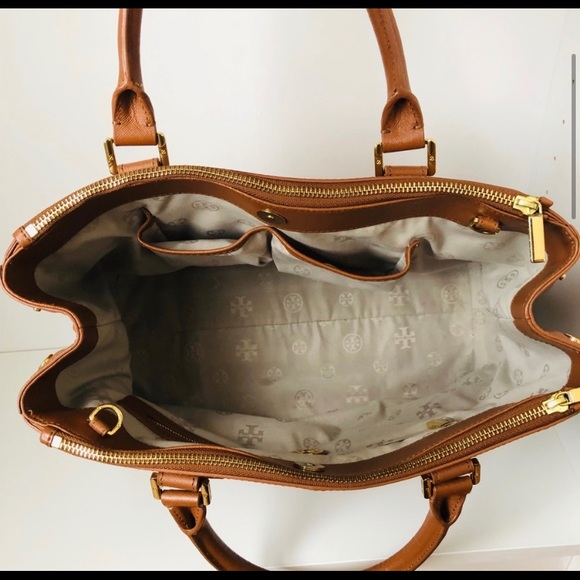 🚫SOLD🚫Large Tory Burch Robinson Double Zip Purse - Picture 4 of 5